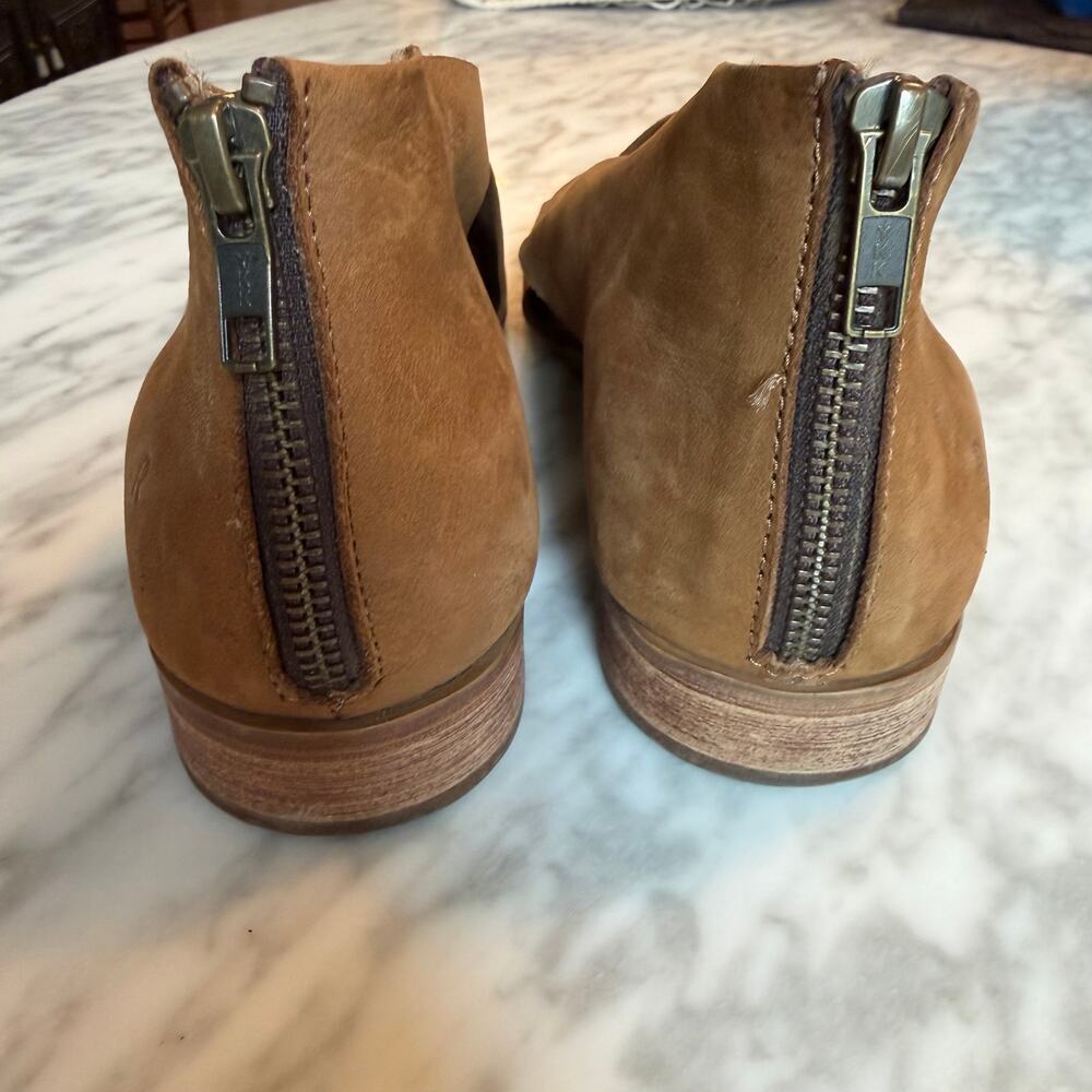 Roan Women’s Betty Sandal in Cognac - Picture 7 of 8